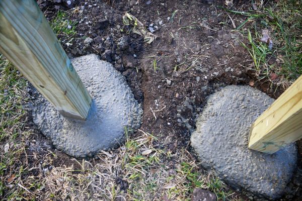 Cost of Post Hole Excavation in Overland Park