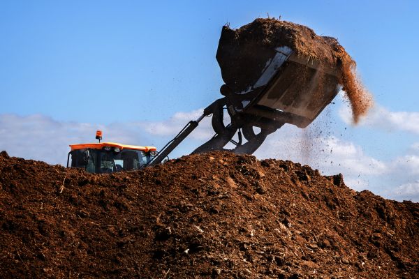 Cost of Dirt Spreading in Overland Park